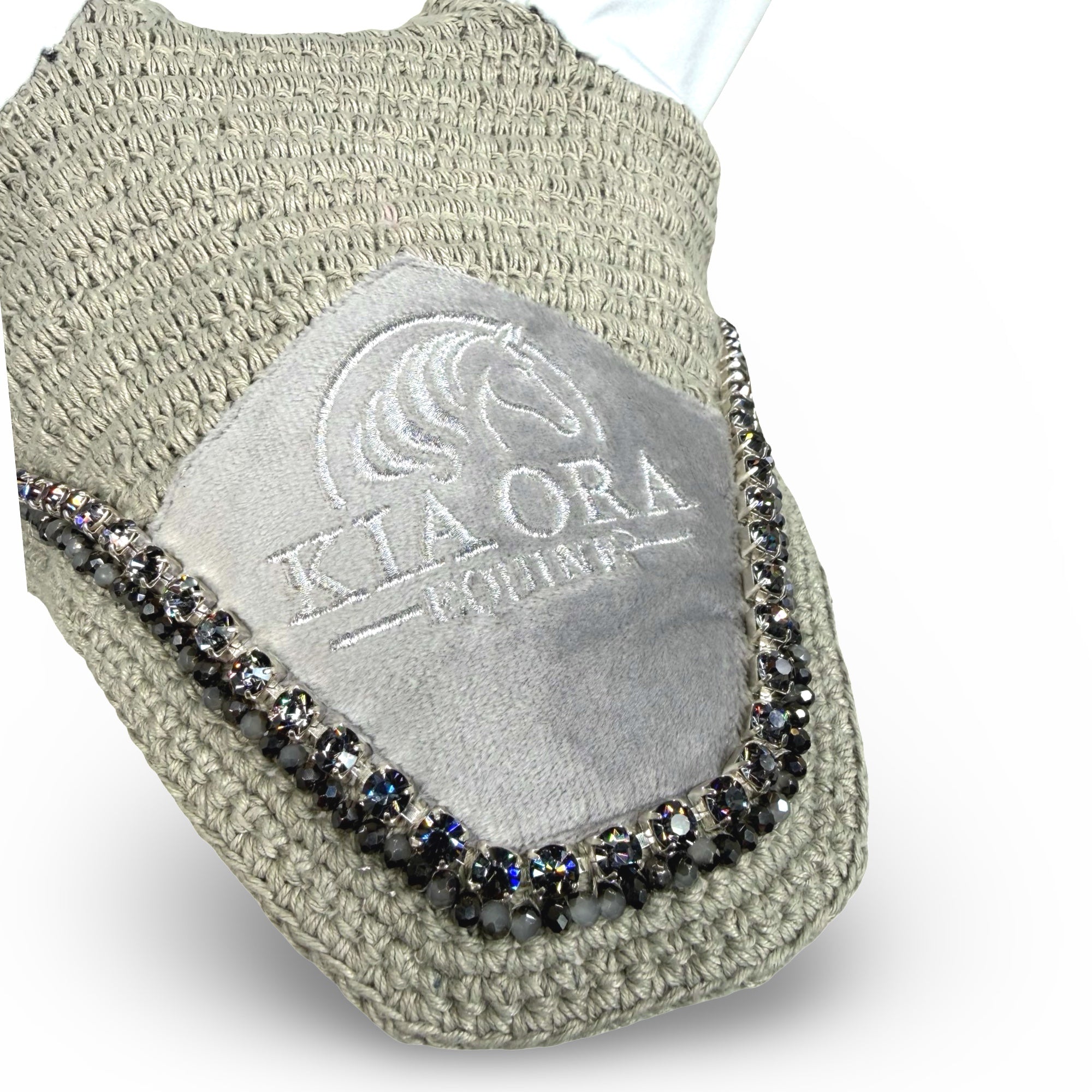 Fliegenhaube mit Glitzersteinen Grau